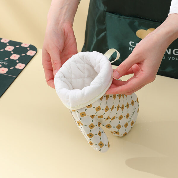 Anti-Scalding Microwave Cotton Non-Slip Insulation Gloves Oven Mitts  Kitchen Heat Resistant Thickened Cotton Heat Insulation Microwave Oven Oven Anti Scalding Household Gloves Baking Tools - Image 129