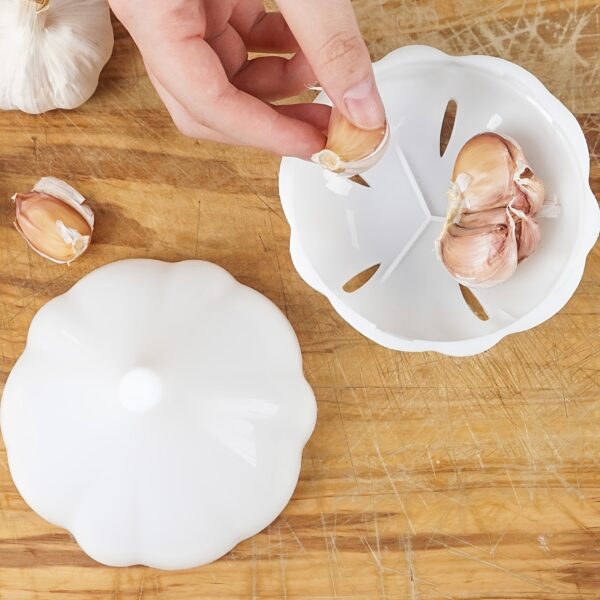 1pc White Garlic Plastic Storage Box; Fruit And Vegetable Shaped Food Saver Storage Container; 350ml/12.3oz - Image 5