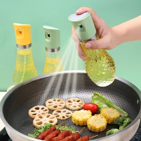 1pc Oil Spray Bottle; Kitchen Household Barbecue Olive Oil Edible Oil Push-type Oil Sprayer; Kitchen Tools; Kitchen Supplies